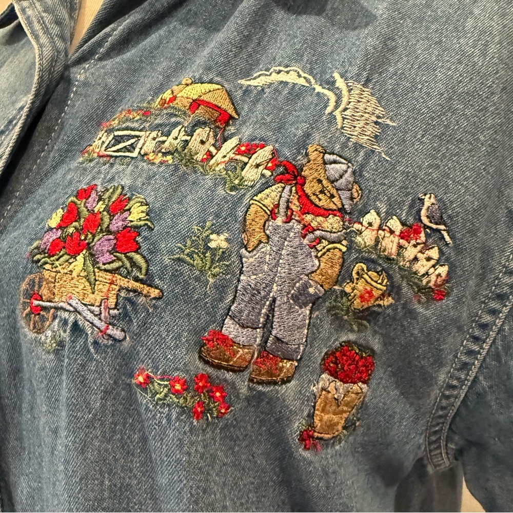 Vintage Cabin Creek Denim Embroidered Button Down Shirt - Picture 6 of 7